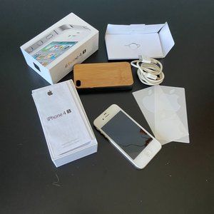 ✨HOST PICK ✨Apple iPhone 4S, Unlocked White 32 GB